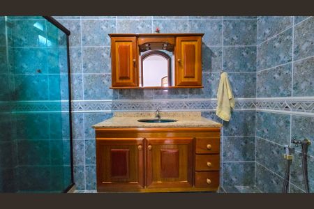 Casa à venda com 430m², 3 quartos e 2 vagas Casa à venda com 430m², 3 quartos e 2 vagasBanheiro Social