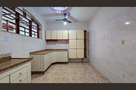 Cozinha de casa à venda com 3 quartos, 430m² em Piedade, Rio de Janeiro