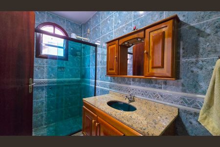 Casa à venda com 430m², 3 quartos e 2 vagas Casa à venda com 430m², 3 quartos e 2 vagasBanheiro Social