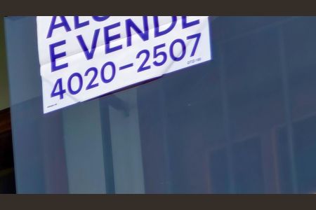 Fachada casa com placa de casa à venda com 3 quartos, 430m² em Piedade, Rio de Janeiro