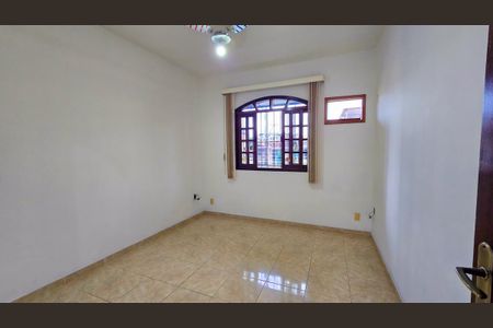 Casa à venda com 430m², 3 quartos e 2 vagas Casa à venda com 430m², 3 quartos e 2 vagasQuarto 3