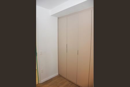 Apartamento para alugar com 106m², 3 quartos e 2 vagas Apartamento para alugar com 106m², 3 quartos e 2 vagasDetalhe - Closet