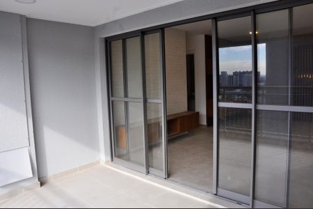 Apartamento para alugar com 106m², 3 quartos e 2 vagas Apartamento para alugar com 106m², 3 quartos e 2 vagasDetalhe - Varanda da Sala e Sala de Jantar