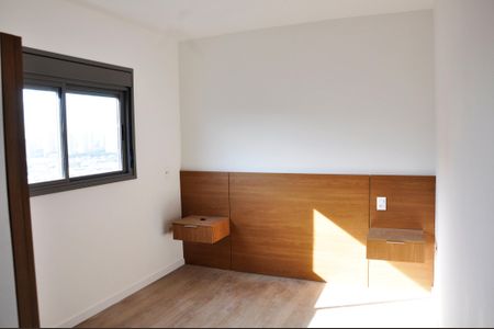 Apartamento para alugar com 106m², 3 quartos e 2 vagas Apartamento para alugar com 106m², 3 quartos e 2 vagasDetalhe - Quarto 01 com Suíte e Closet