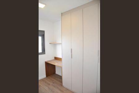 Apartamento para alugar com 106m², 3 quartos e 2 vagas Apartamento para alugar com 106m², 3 quartos e 2 vagasDetalhe - Quarto 02