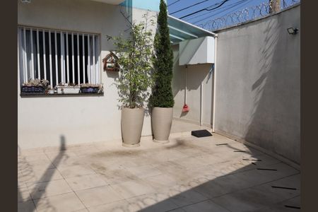 Garagem de casa à venda com 2 quartos, 93m² em Vila Celeste, São Paulo
