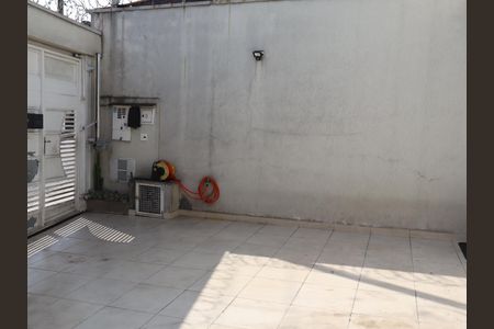 Garagem de casa à venda com 2 quartos, 93m² em Vila Celeste, São Paulo