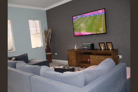 Casa para alugar com 150m², 2 quartos e 2 vagasSala