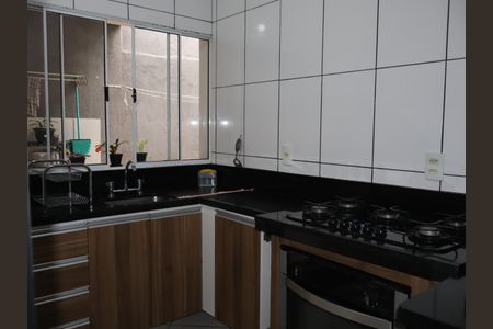 Casa para alugar com 150m², 2 quartos e 2 vagasCozinha