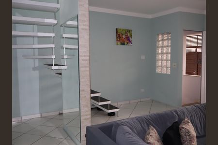 Sala de casa para alugar com 2 quartos, 150m² em Cidade Centenário, São Paulo