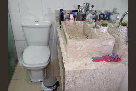 Casa para alugar com 150m², 2 quartos e 2 vagasBanheiro 1