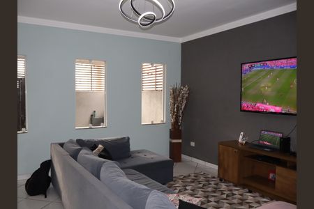 Casa para alugar com 150m², 2 quartos e 2 vagasSala