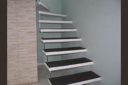 Casa para alugar com 150m², 2 quartos e 2 vagasSala