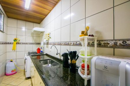 Casa à venda com 112m², 2 quartos e 2 vagas Casa à venda com 112m², 2 quartos e 2 vagasCozinha