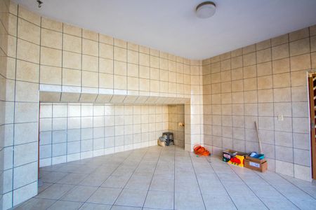 Garagem de casa à venda com 2 quartos, 112m² em Vila Bela Vista, Santo André
