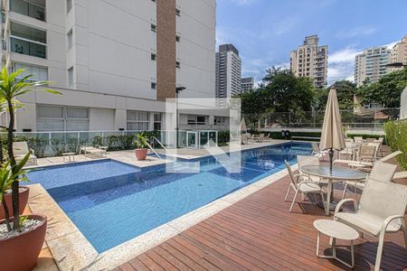 Studio à venda com 42m², 1 quarto e 1 vaga Studio à venda com 42m², 1 quarto e 1 vagaPiscina