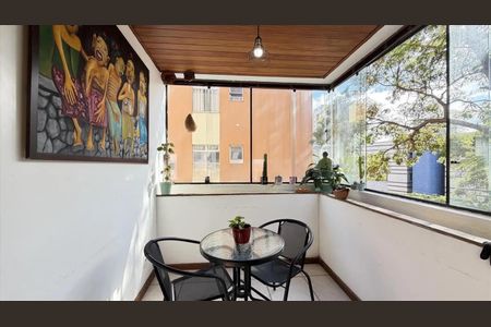 Apartamento para alugar com 85m², 3 quartos e 1 vaga Apartamento para alugar com 85m², 3 quartos e 1 vagaVaranda da Sala