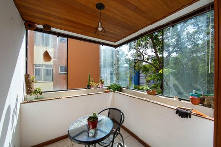 Varanda da sala de apartamento para alugar com 3 quartos, 85m² em Estoril, Belo Horizonte