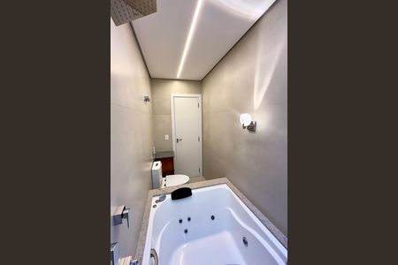 Apartamento para alugar com 135m², 2 quartos e 1 vaga Apartamento para alugar com 135m², 2 quartos e 1 vagaBanheiro