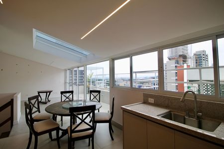 Apartamento para alugar com 135m², 2 quartos e 1 vaga Apartamento para alugar com 135m², 2 quartos e 1 vagaCozinha