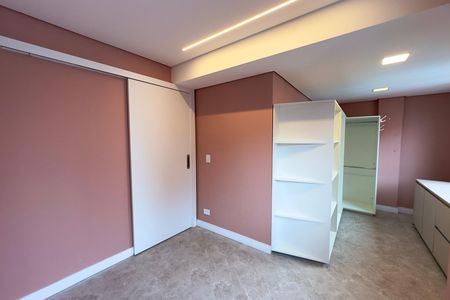 Apartamento para alugar com 135m², 2 quartos e 1 vaga Apartamento para alugar com 135m², 2 quartos e 1 vagaQuarto 1 - Closet