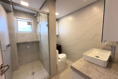 Apartamento para alugar com 135m², 2 quartos e 1 vaga Apartamento para alugar com 135m², 2 quartos e 1 vagaBanheiro