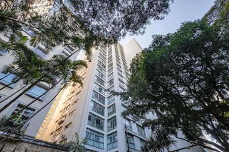 Apartamento à venda com 303m², 3 quartos e 3 vagas Apartamento à venda com 303m², 3 quartos e 3 vagasFachada
