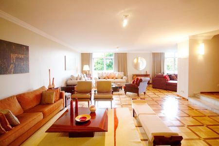 Apartamento à venda com 303m², 5 quartos e 3 vagas