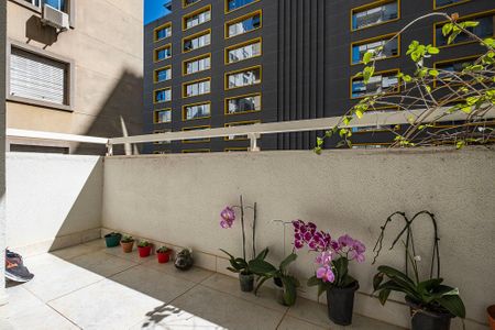 Apartamento à venda com 303m², 3 quartos e 3 vagas Apartamento à venda com 303m², 3 quartos e 3 vagasQuarto 4
