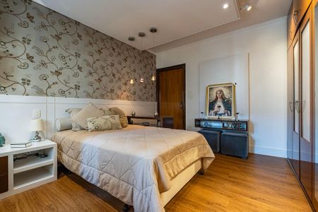 Apartamento à venda com 303m², 3 quartos e 3 vagas Apartamento à venda com 303m², 3 quartos e 3 vagasQuarto 2