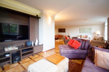 Apartamento à venda com 303m², 5 quartos e 3 vagas