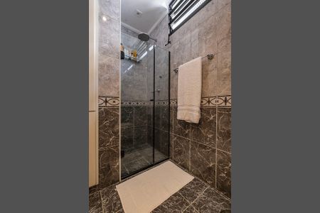 Apartamento à venda com 303m², 3 quartos e 3 vagas Apartamento à venda com 303m², 3 quartos e 3 vagasBanheiro
