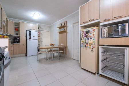 Apartamento à venda com 303m², 3 quartos e 3 vagas Apartamento à venda com 303m², 3 quartos e 3 vagasCozinha
