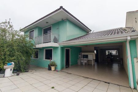Fachada de casa para alugar com 4 quartos, 185m² em Pinheirinho, Curitiba