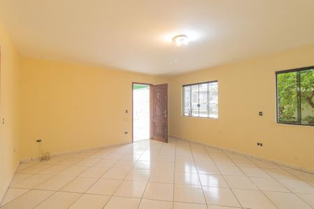 Sala de casa à venda com 4 quartos, 185m² em Pinheirinho, Curitiba