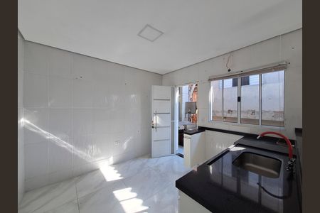 Casa para alugar com 2147483650m², 2 quartos e sem vaga Casa para alugar com 2147483650m², 2 quartos e sem vagaCozinha