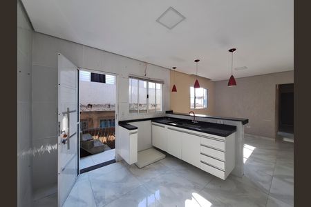 Cozinha de casa para alugar com 2 quartos, 2147483647m² em Conjunto Promorar Estrada da Parada, São Paulo