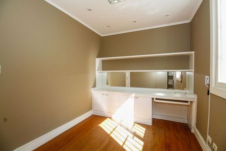 Casa para alugar com 150m², 2 quartos e 2 vagas Casa para alugar com 150m², 2 quartos e 2 vagasQuarto 2