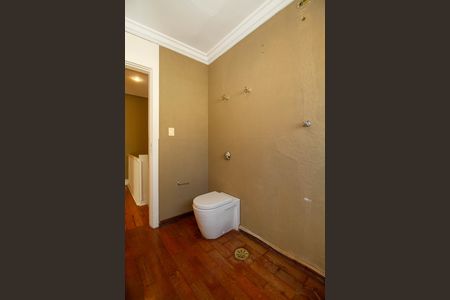Casa para alugar com 150m², 2 quartos e 2 vagas Casa para alugar com 150m², 2 quartos e 2 vagasBanheiro