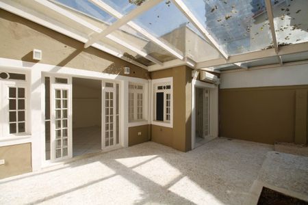 Pátio Interno Coberto de casa para alugar com 2 quartos, 150m² em Jardim Paulistano, São Paulo