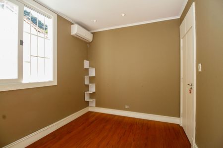 Casa para alugar com 150m², 2 quartos e 2 vagas Casa para alugar com 150m², 2 quartos e 2 vagasQuarto 2