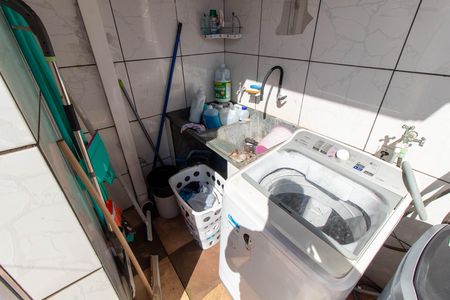 Casa à venda com 200m², 3 quartos e 3 vagas Casa à venda com 200m², 3 quartos e 3 vagasÁREA DE SERVIÇO