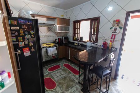 Casa à venda com 200m², 3 quartos e 3 vagas Casa à venda com 200m², 3 quartos e 3 vagasBANHEIRO SOCIAL