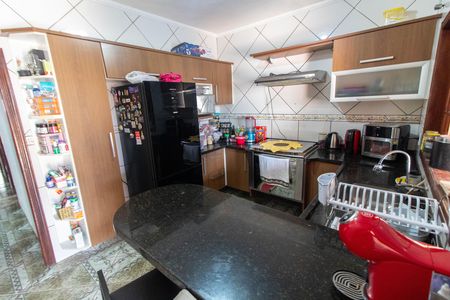 Casa à venda com 200m², 3 quartos e 3 vagas Casa à venda com 200m², 3 quartos e 3 vagasBANHEIRO SOCIAL
