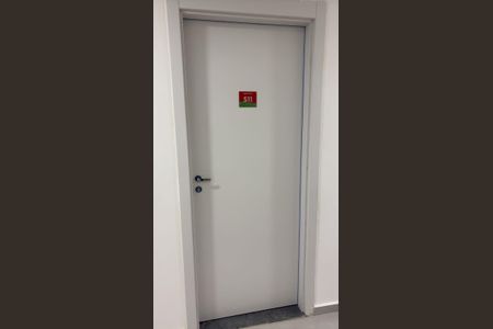 Porta de entrada de kitnet/studio à venda com 1 quarto, 19m² em Vila Dom Pedro I, São Paulo