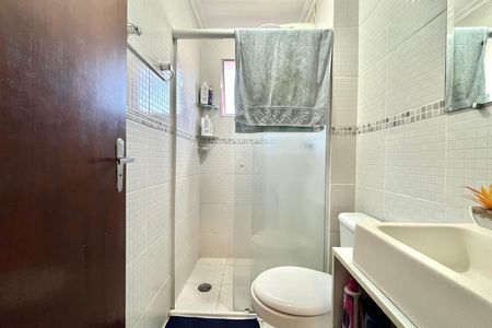 Apartamento à venda com 50m², 2 quartos e 1 vaga Apartamento à venda com 50m², 2 quartos e 1 vagaBanheiro