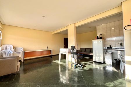 Apartamento à venda com 50m², 2 quartos e 1 vaga Apartamento à venda com 50m², 2 quartos e 1 vagaÁrea comum - Salão de festas