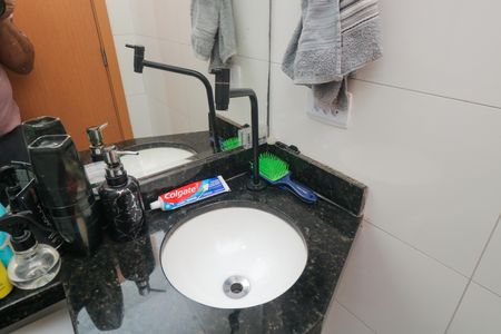 Banheiro Social de apartamento à venda com 3 quartos, 90m² em Vila Curuçá, Santo André