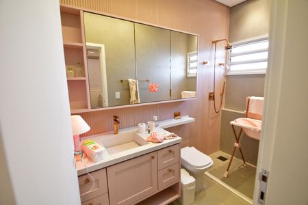 Casa à venda com 490m², 3 quartos e 4 vagasBanheiro Suíte