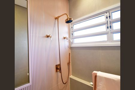 Casa à venda com 490m², 3 quartos e 4 vagasBanheiro Suíte